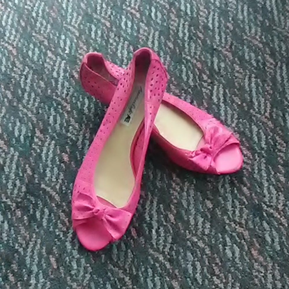 American eagle peep toe kitten heels size 7